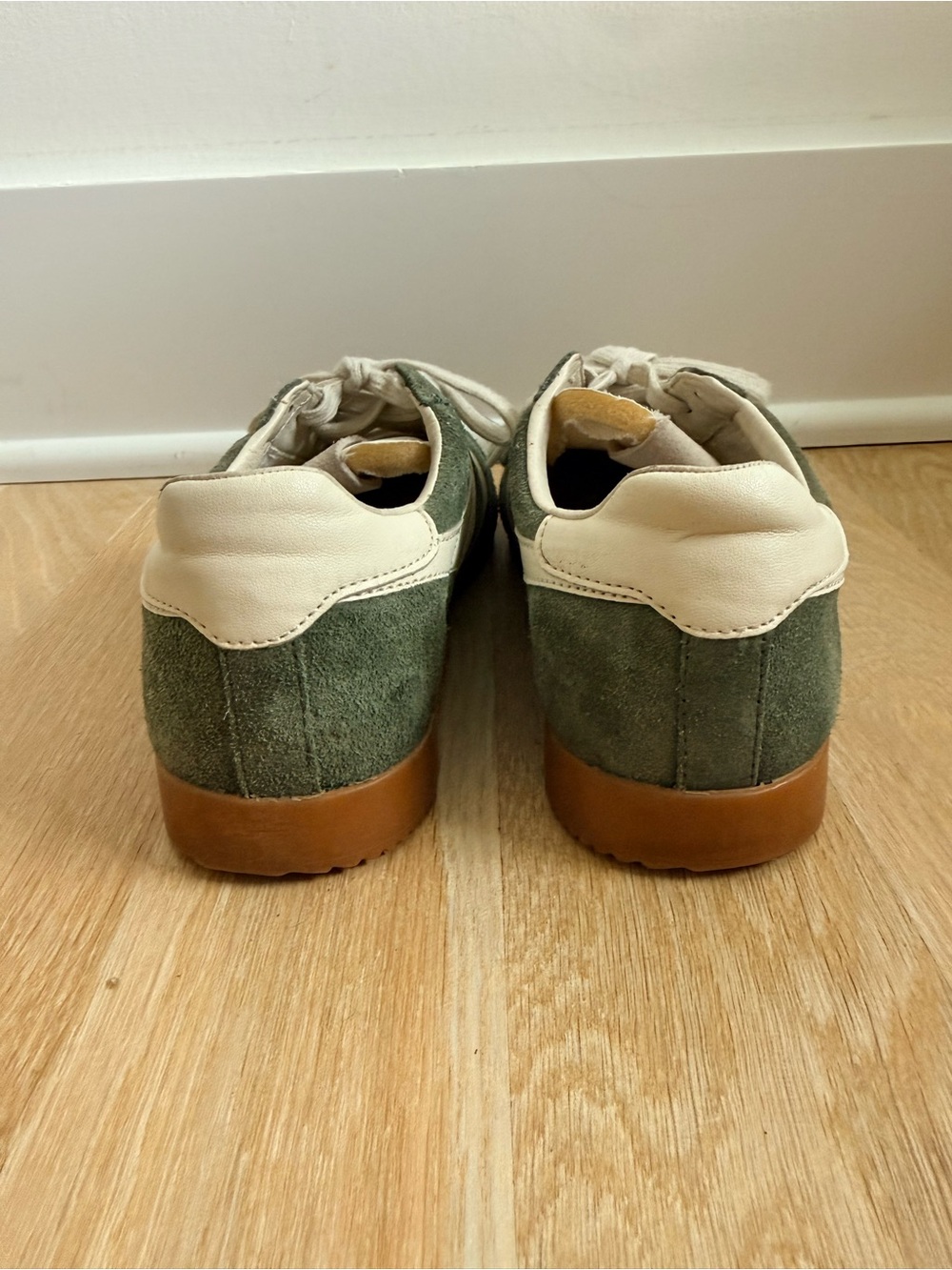 Gola Elan Sneakers Green White Women’s Size 7 - Picture 5 of 6